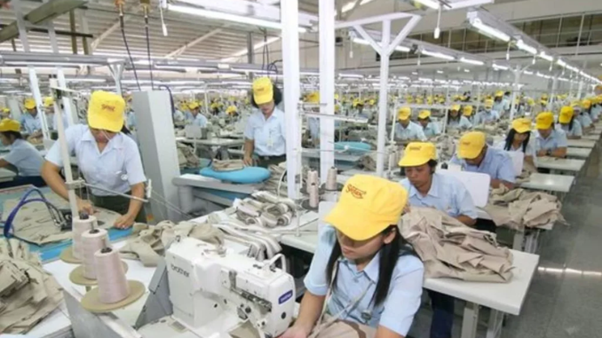 Mari ketahui sektor industri yang menjadi penopang ekonomi Indonesia. Penting untuk memahami sektor industri yang berkontribusi penting bagi ekonomi negara.