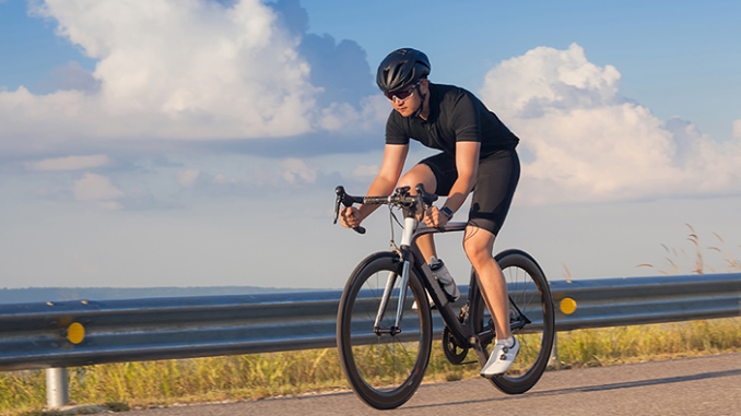 Temukan tips olahraga yang aman untuk penderita rematik, mulai dari jalan kaki hingga yoga, lakukan secara rutin agar tetap aktif tanpa memperparah nyeri sendi.