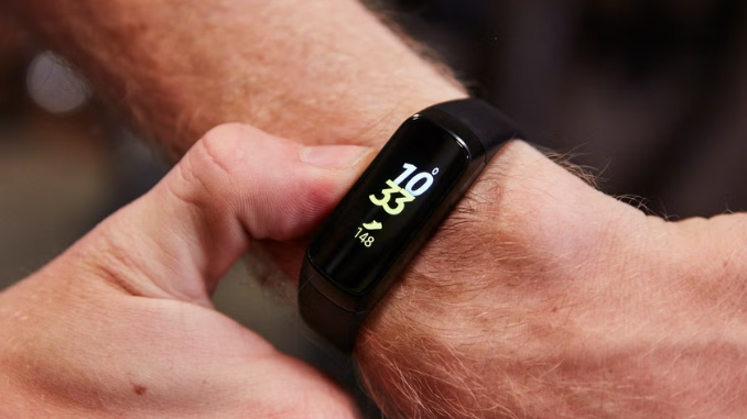 Memilih aplikasi fitness tracker yang tepat dimulai dari tujuan olahraga, lalu dilanjutkan dengan fitur inti yang memang membantu membaca progres. 